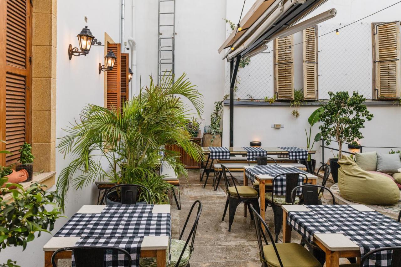 Djumba Hotel & Cafe Nicosia Exterior photo